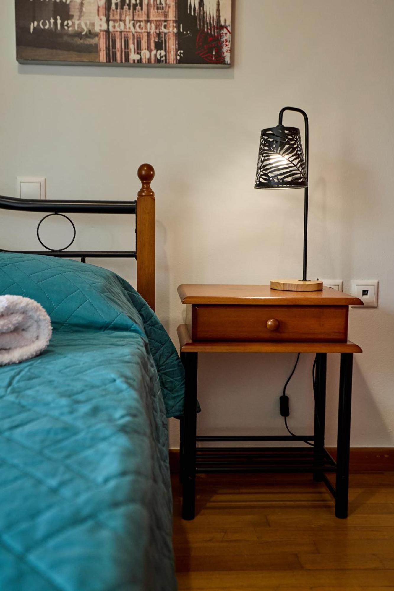 Chios Town Apartment - Heart Of Chios Town With 2 Minute Walk To The Beach Экстерьер фото