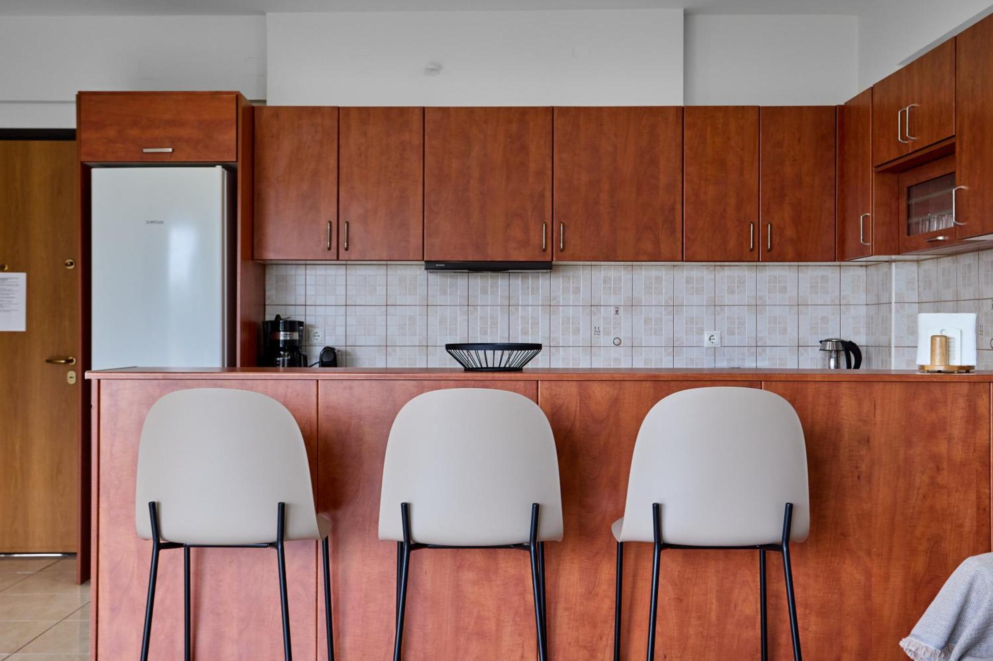 Chios Town Apartment - Heart Of Chios Town With 2 Minute Walk To The Beach Экстерьер фото